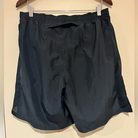 Nike Challenger 9 inch Running Shorts Men’s Size XL - Picture 2 of 2